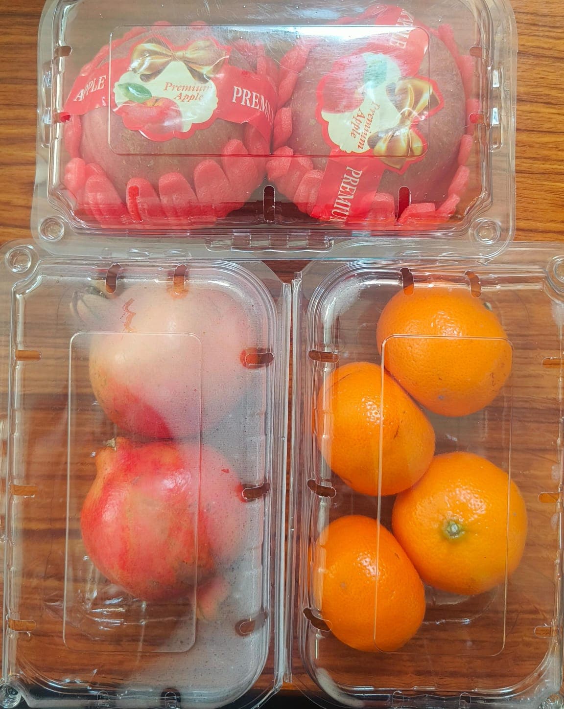 Summer Fruits (Apple 500g + Pomegrenate 500g + Mini Orange 400g)
